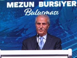 Eğitimi merkeze alan İbrahim Çeçen Vakfı 22 yaşında