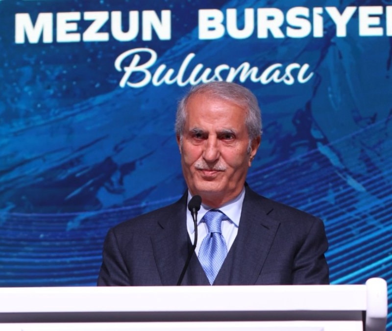 Eğitimi merkeze alan İbrahim Çeçen Vakfı 22 yaşında