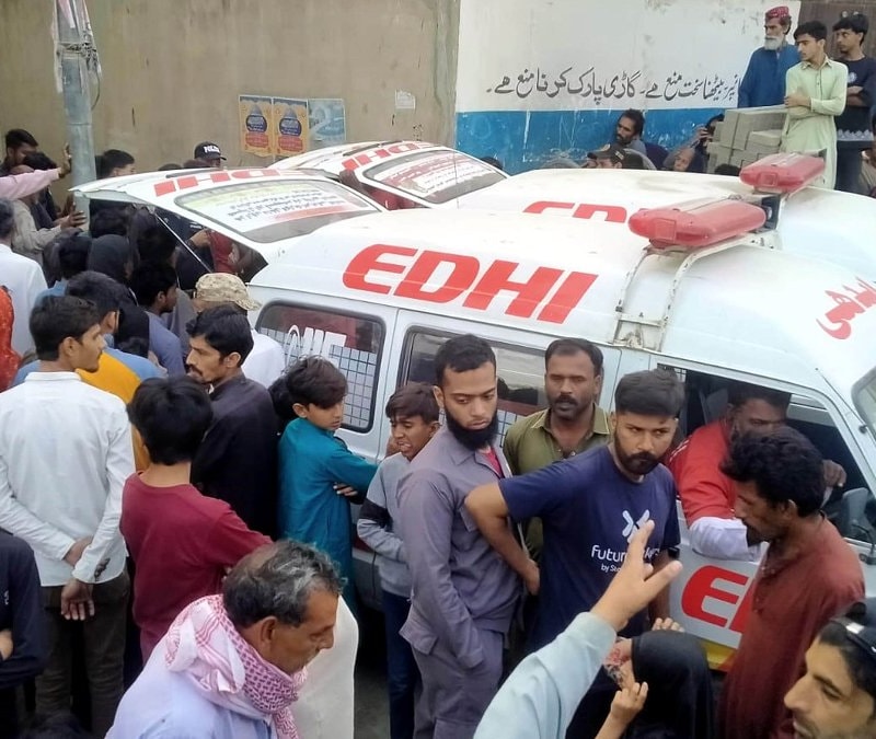 Pakistan'da bir apartmanda patlama: 16 kişi hayatını kaybetti