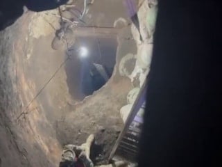 Hatay'da evinin bahçesinde define ararken 40 metrelik tünel açtı