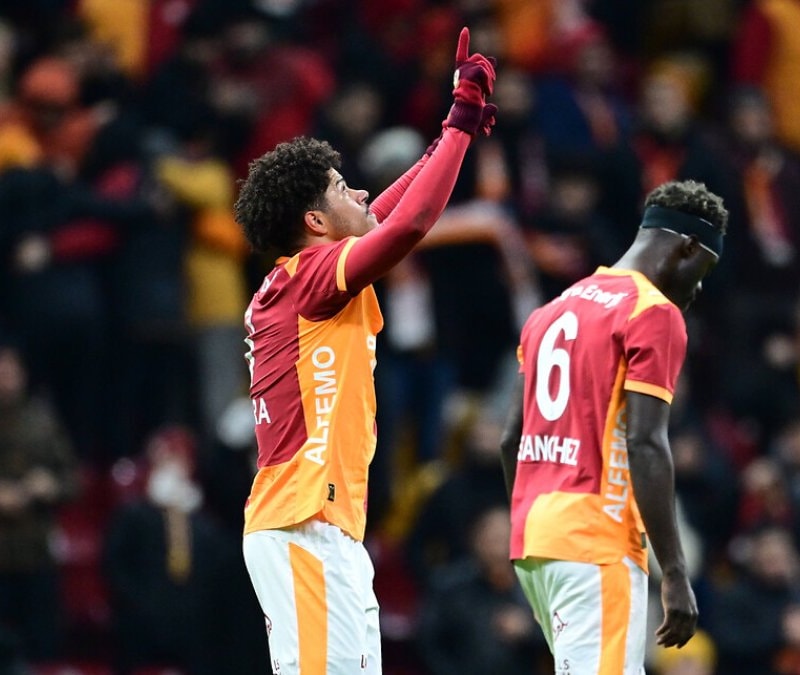 Gabriel Sara ve Davinson Sanchez, Devler Ligi'nde haftanın 11'inde!