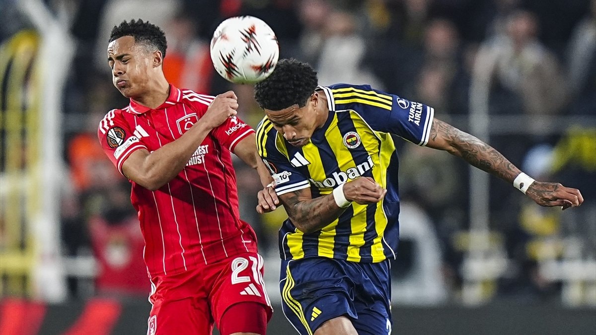 Fenerbahçe'de Jayden Oosterwolde cezalı duruma düştü