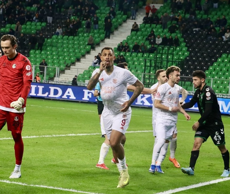 Pendikspor, Sakaryaspor deplasmanında kazandı