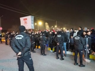 Sivasspor taraftarından tesislerde protesto!