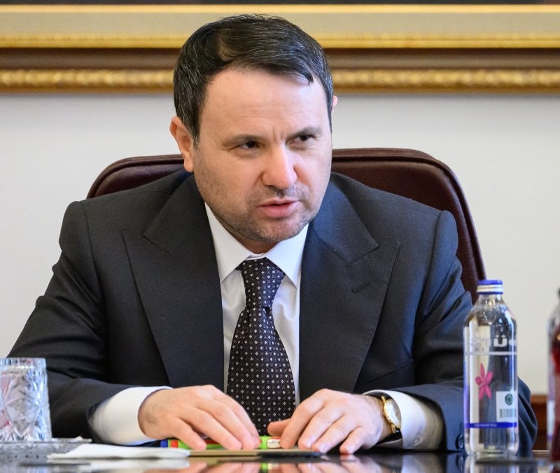 Akın Gürlek: Klavye delikanlılığı yapan açık kimliğiyle yapacak