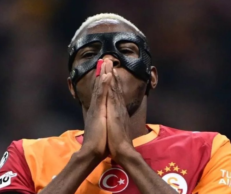 Napoli'den Osimhen'in sözlerine cevap geldi: Irkçılıkla suçlandık...