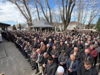 Tayfur Havutçu'nun vefat eden babası toprağa verildi