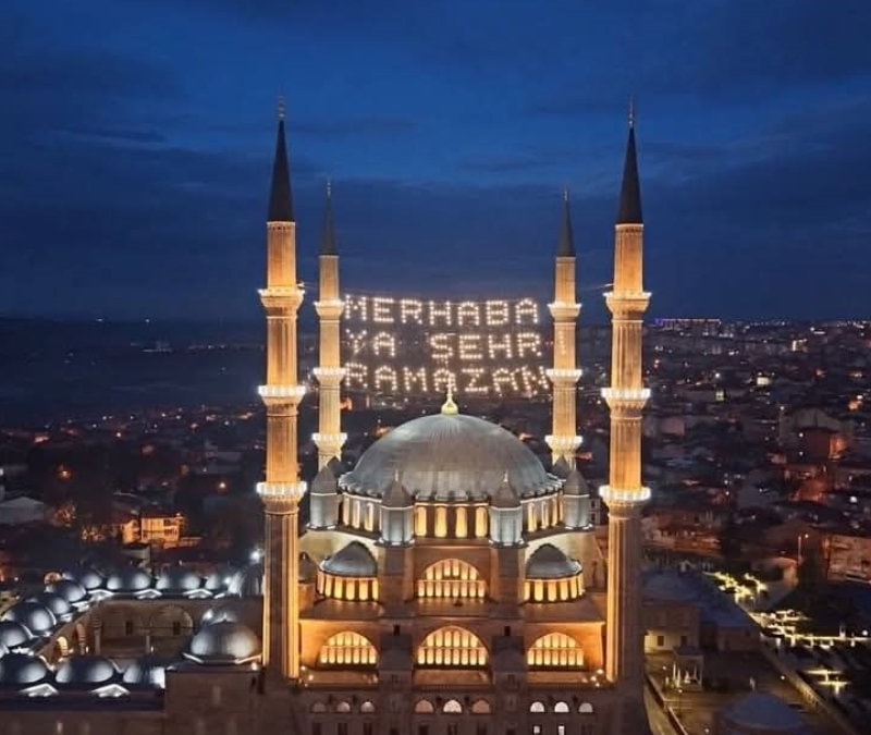 Selimiye Camii 4 yıl aradan sonra cuma namazında kapılarını açtı