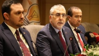 Vedat Işıkhan: Deprem bölgesinde sigortalı kişi sayısı  2 milyon 56 bin kişiye ulaştı