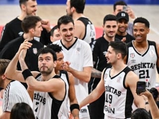 Ziraat Bankası Türkiye Kupası'nda Beşiktaş, Anadolu Efes'i devirerek finale yükseldi