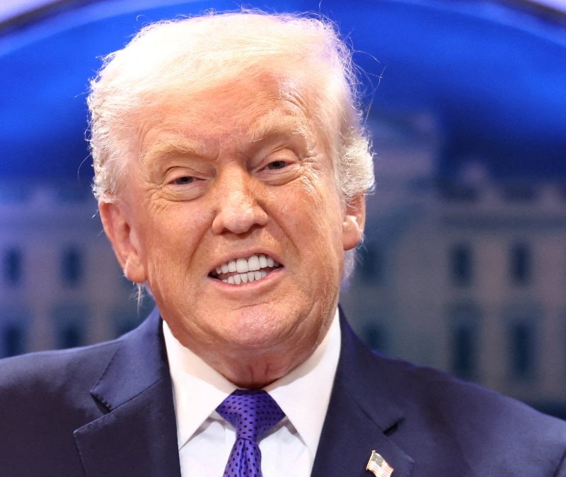 Trump: İran'da 800'den fazla göstericiyi idamdan kurtardım