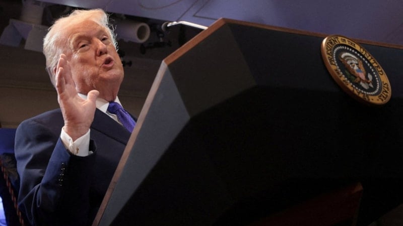 Yüksek Mahkeme'nin kararına kızan Trump tüm dünyaya ek vergi getirdi