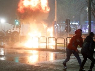 Arnavutluk'ta halk, hükümet karşıtı eylem düzenledi