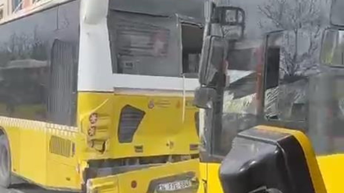 İstanbul'da İETT otobüsleri birbirine girdi: 3 araç birden kazaya karıştı