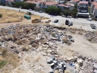 Bakanlık, CHP'li Buca ve Foça Belediyelerine 9,3 milyon lira atık cezası verdi