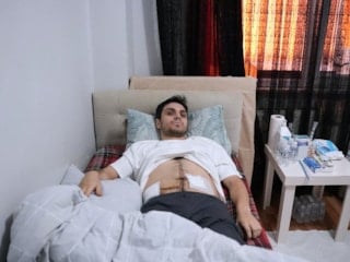 İstanbul'da yaşıtlarının darbettiği çocuğu kurtarayım derken 6 yerinden bıçaklandı