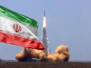 İran "Seyyad 3-G" isimli hava savunma füzesini, Hürmüz Boğazı'ndan test etti