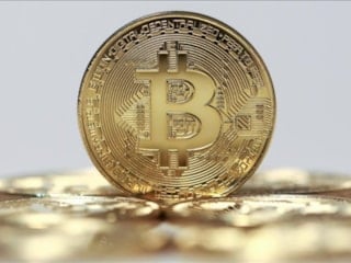 Bitcoin zirveden yüzde 40’tan fazla geriledi! Yatırımcılar endişeli