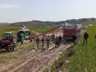 Siirt'te bir işçi yanında bulundurduğu silahla oynarken yanlışlıkla kendini vurdu