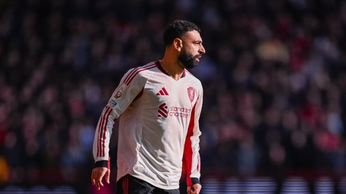 Liverpool, Nottingham Forest'ı son dakika golüyle yıktı