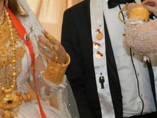 Kayseri'de taktığı çeyrek altın geri gelmeyen adam icra yoluyla altını tahsil etti