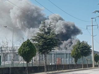 Manisa’da oyuncak fabrikasında yangın