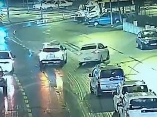 Denizli'de polisten kaçmak için kaldırıma çıktı: Aday sürücünün ehliyeti iptal edildi