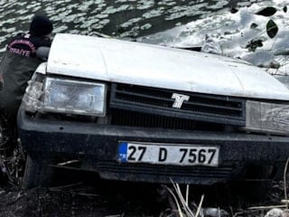 Kahramanmaraş'ta otomobil göle uçtu: Sürücü hayatını kaybetti