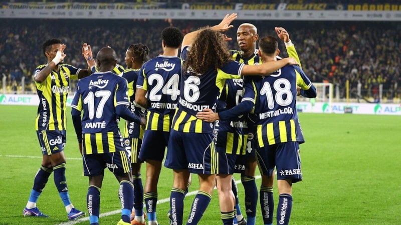 Fenerbahçe - Kasımpaşa maçının ilk 11'leri