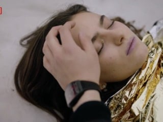 Taşacak Bu Deniz 20. bölüm 2. fragman: Eleni'nin kalbi durdu