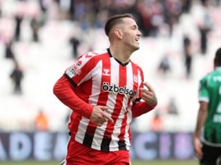Sivasspor ligde 5 maçlık galibiyet özlemini sonlandırdı