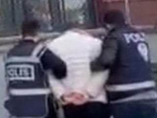 İzmir'de iftar çadırında belediye görevlisini bıçaklayan şüpheli gözaltına alındı