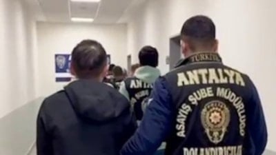 Antalya'da işe alma vaadiyle 250 bin liralık dolandırıcılık yapan 7 şahıs yakalandı