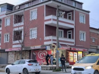 Bursa'da boşanma aşamasındaki eşinin evine zorla girdi: Balkondan kaçan kadın yaralandı