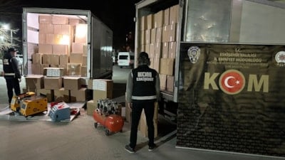 Eskişehir’de makaron ve kaçak tütün operasyonu: 2 gözaltı