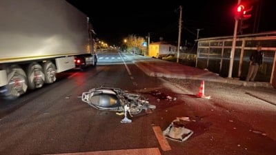 Mersin'de kamyonet ile motosiklet çarpıştı: 19 yaşındaki genç öldü