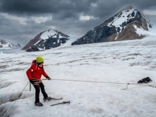 Türk bilim insanlarından Antarktika’da buzul tırmanışı