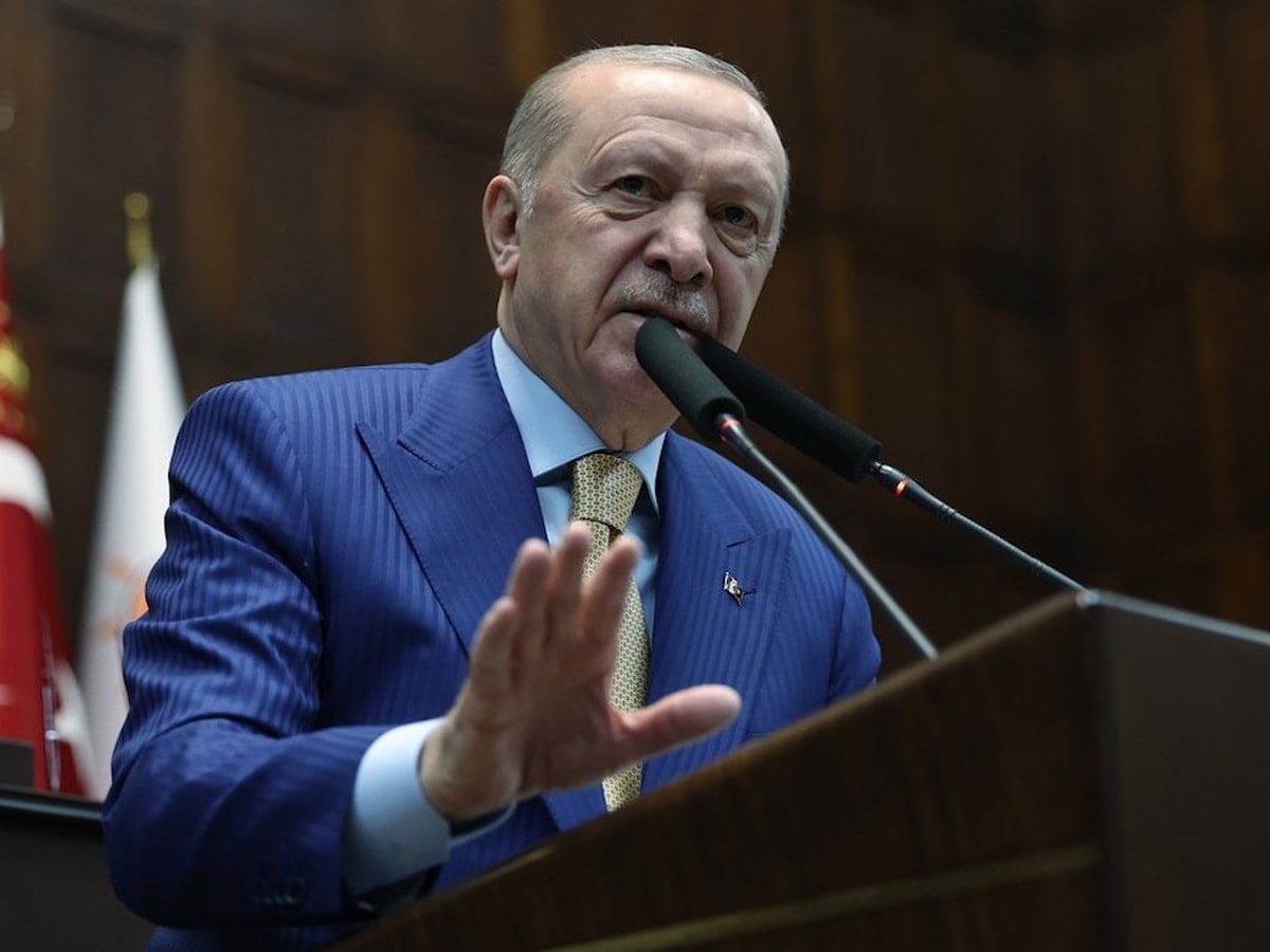 Cumhurbaşkanı Erdoğan'dan "Kabe'de Hacılar" ilahisini ...