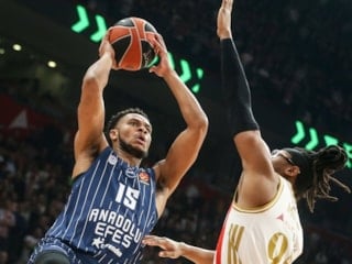 Anadolu Efes, deplasmanda Kızılyıldız'a mağlup oldu