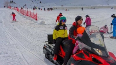 Denizli'de JAK’tan şehit ve gazi çocuklarına kayak eğitimi