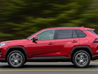 Toyota RAV4, evinizin 1 haftalık enerji ihtiyacını karşılayacak