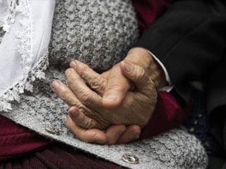 65 yaş üstünde evlilikler rekor kırdı