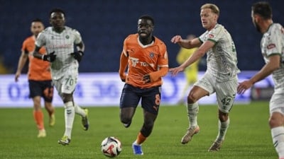 Başakşehir, Konyaspor'u ikinci yarıda yıktı