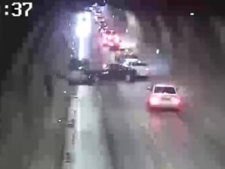 Amasya'da tünelde otomobiller kafa kafaya çarpıştı