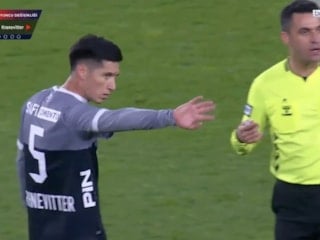 Trabzonspor-Karagümrük maçında şaşkına çeviren an: Oyundan çıkmayı kabul etmedi