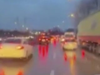 Bursa'da trafikte ambulansa yol veren sürücüler seferber oldu
