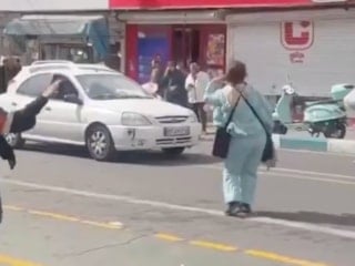 İran'da rejim karşıtları İsrail'in saldırılarını kutladı