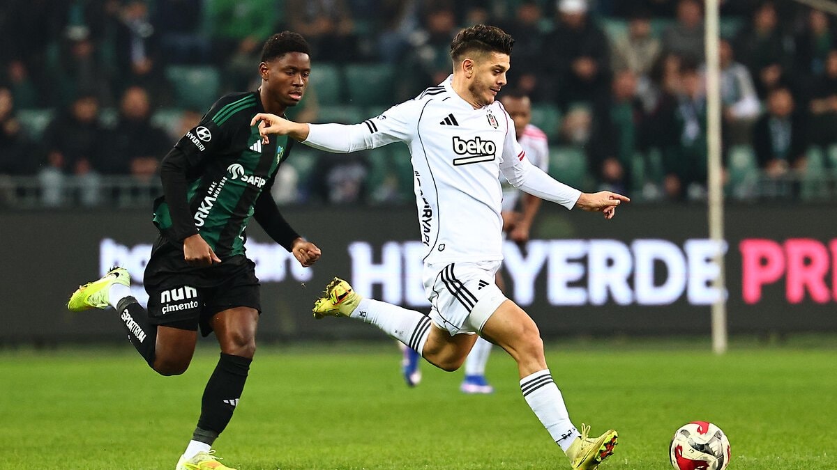 Kocaelispor - Beşiktaş maçının ilk 11'leri