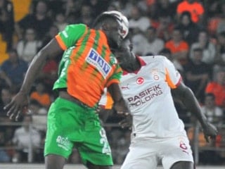 Galatasaray - Alanyaspor maçının ilk 11'leri