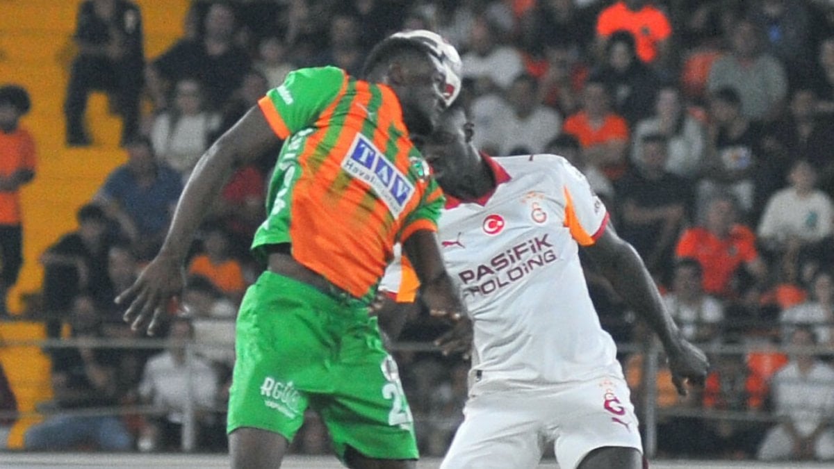 Galatasaray - Alanyaspor maçının ilk 11'leri